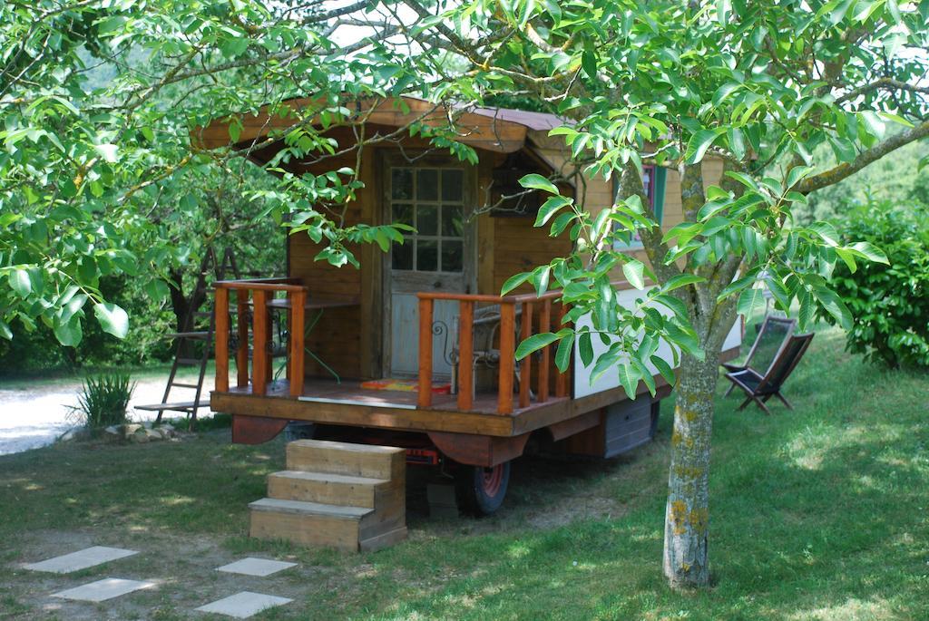 Maison D'Hotes Ainsi Soie T-Il Combovin Kültér fotó