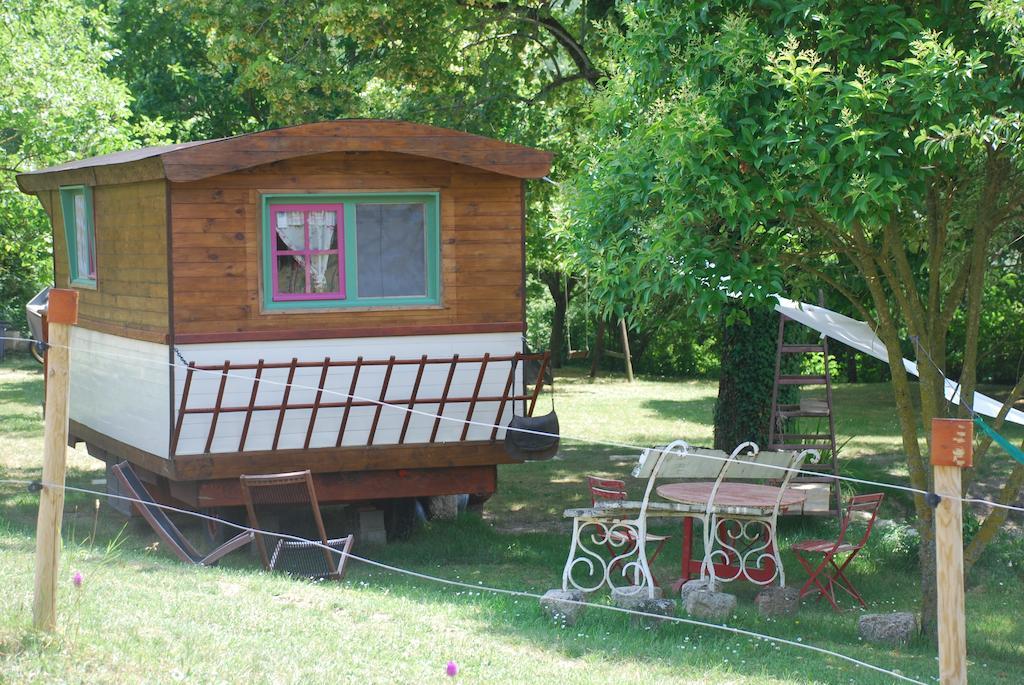 Maison D'Hotes Ainsi Soie T-Il Combovin Szoba fotó